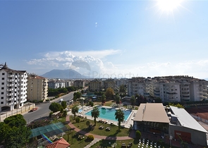 اطلالة بحر - مجمع فاخر - شقة غرفتين وصالة - في مركز المدينة / الانيا