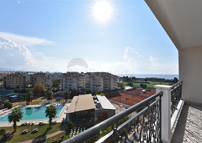 اطلالة بحر - مجمع فاخر - شقة غرفتين وصالة - في مركز المدينة / الانيا