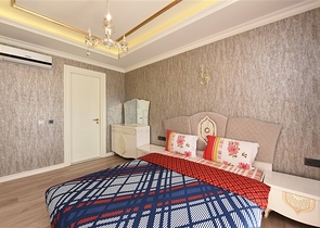 اطلالة بحر - مجمع فاخر - شقة غرفتين وصالة - في مركز المدينة / الانيا