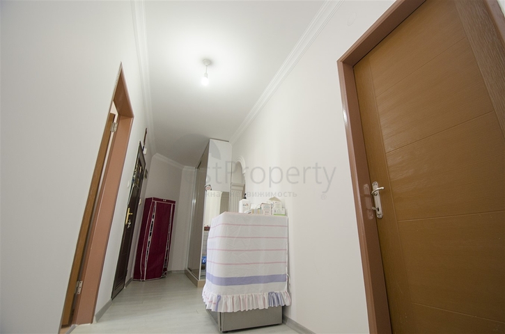 شقة واسعة 3 + 1 مع أثاث في كونيالتي أنطاليا