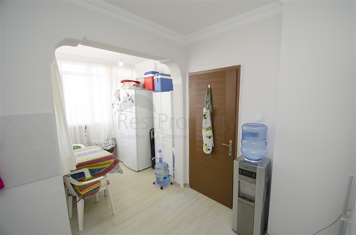 شقة واسعة 3 + 1 مع أثاث في كونيالتي أنطاليا