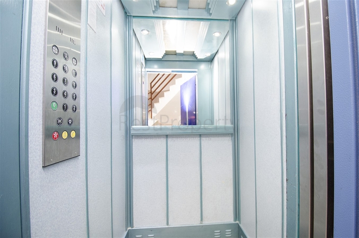 شقة واسعة 3 + 1 مع أثاث في كونيالتي أنطاليا