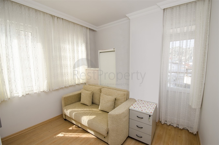 شقة واسعة 3 + 1 مع أثاث في كونيالتي أنطاليا