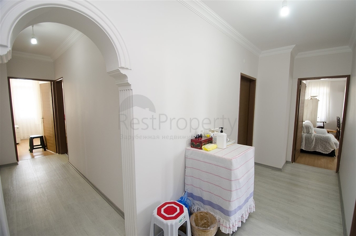 شقة واسعة 3 + 1 مع أثاث في كونيالتي أنطاليا