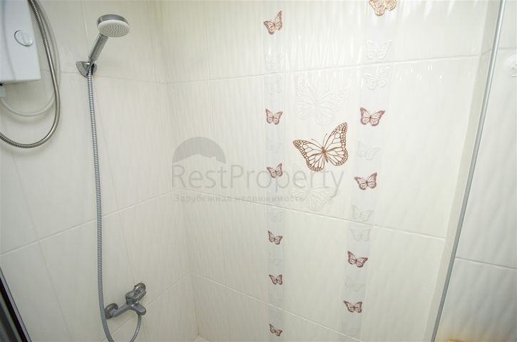 شقة واسعة 3 + 1 مع أثاث في كونيالتي أنطاليا