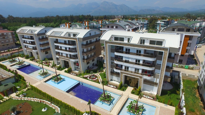 بنتهاوس واسع 4 + 1 في اونجالي كونيالتي