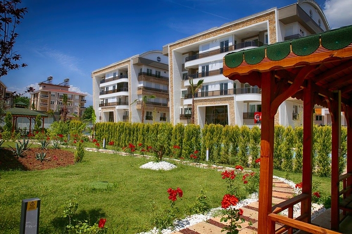 بنتهاوس واسع 4 + 1 في اونجالي كونيالتي