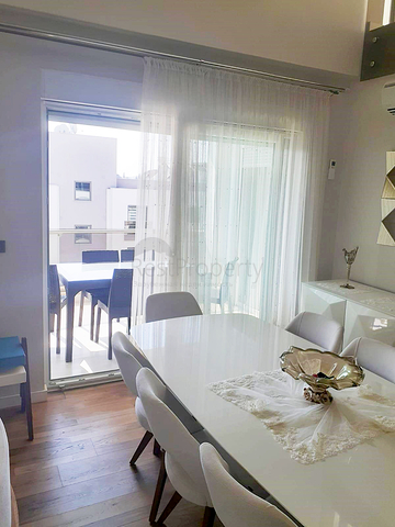 بنتهاوس واسع 4 + 1 في اونجالي كونيالتي