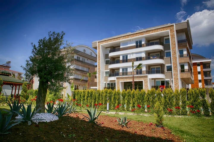 بنتهاوس واسع 4 + 1 في اونجالي كونيالتي