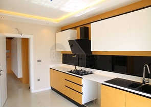 بنتهاوس واسع 4 + 1 في اونجالي كونيالتي