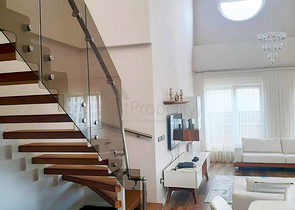 بنتهاوس واسع 4 + 1 في اونجالي كونيالتي