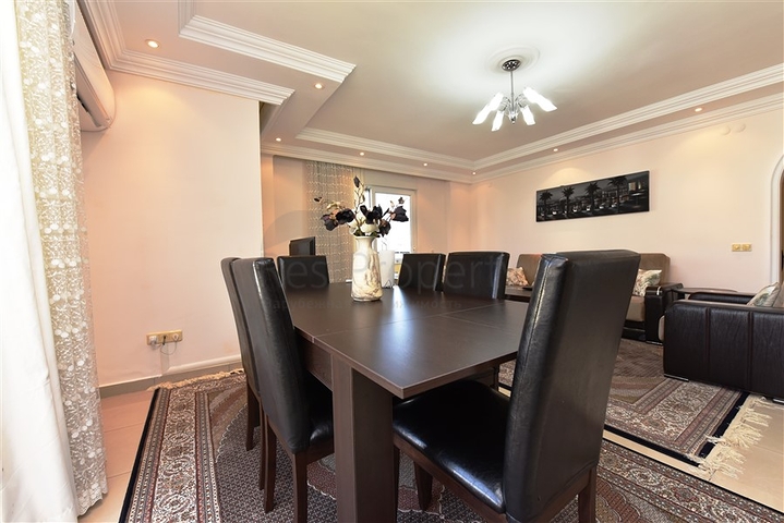 شقة غرفتين وصالة مفروشة - في منطقة اوبا المركزية 