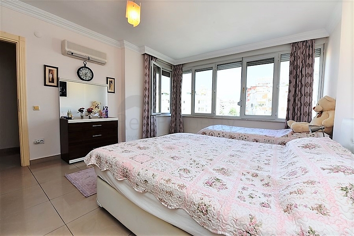 شقة غرفتين وصالة مفروشة - في منطقة اوبا المركزية 