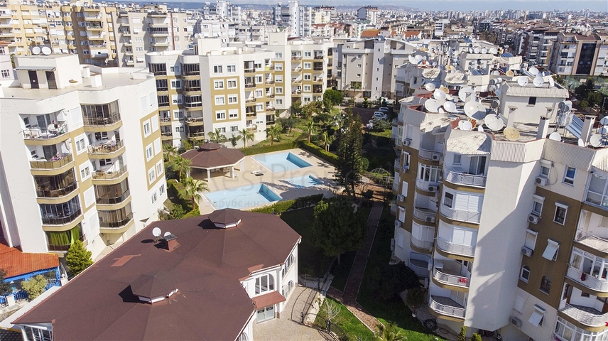 شقة 1 + 1 مع أثاث 5 دقائق من البحر في أنطاليا