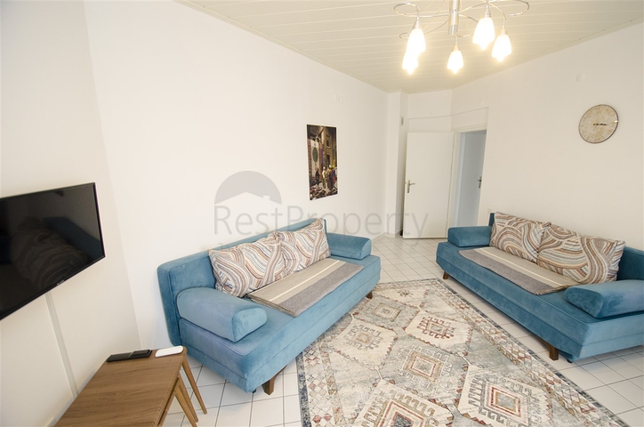 شقة 1 + 1 مع أثاث 5 دقائق من البحر في أنطاليا