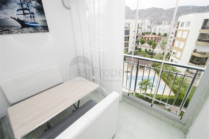 شقة 1 + 1 مع أثاث 5 دقائق من البحر في أنطاليا