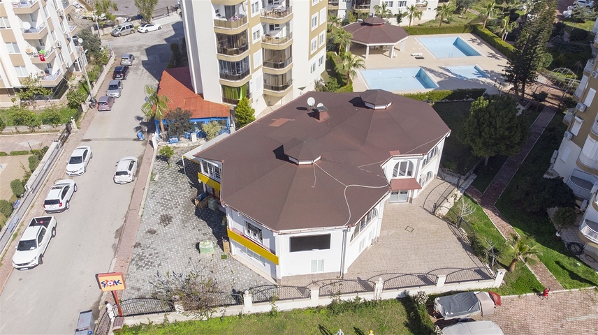 شقة 1 + 1 مع أثاث 5 دقائق من البحر في أنطاليا