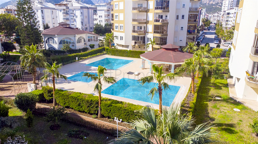 شقة 1 + 1 مع أثاث 5 دقائق من البحر في أنطاليا