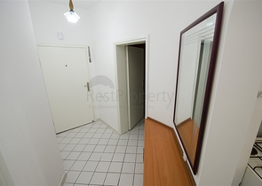 شقة 1 + 1 مع أثاث 5 دقائق من البحر في أنطاليا