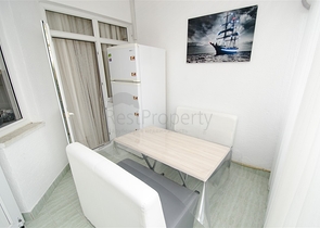 شقة 1 + 1 مع أثاث 5 دقائق من البحر في أنطاليا