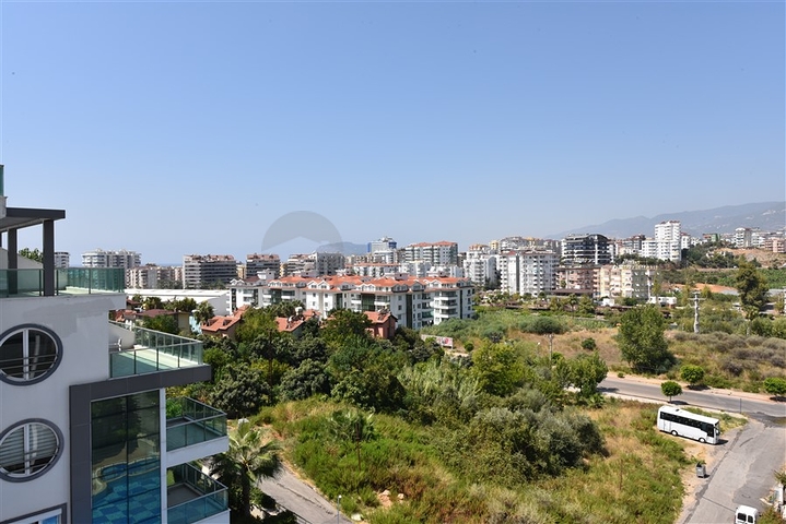 مع تراس واسع - دوبلكس مؤثثة - تصميم 3 غرف وصالة - ضمن مجمع سكني / كاستل / الانيا 