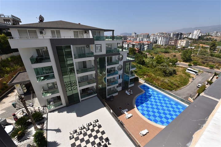 مع تراس واسع - دوبلكس مؤثثة - تصميم 3 غرف وصالة - ضمن مجمع سكني / كاستل / الانيا 