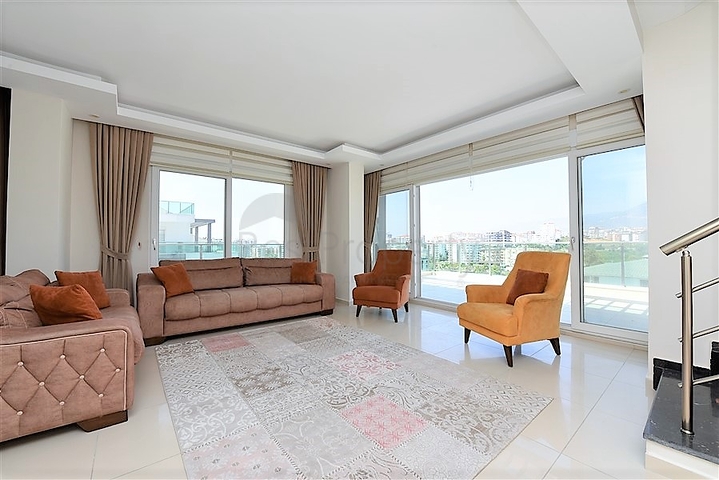 مع تراس واسع - دوبلكس مؤثثة - تصميم 3 غرف وصالة - ضمن مجمع سكني / كاستل / الانيا 