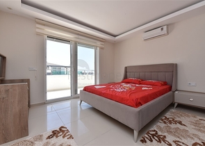 مع تراس واسع - دوبلكس مؤثثة - تصميم 3 غرف وصالة - ضمن مجمع سكني / كاستل / الانيا 