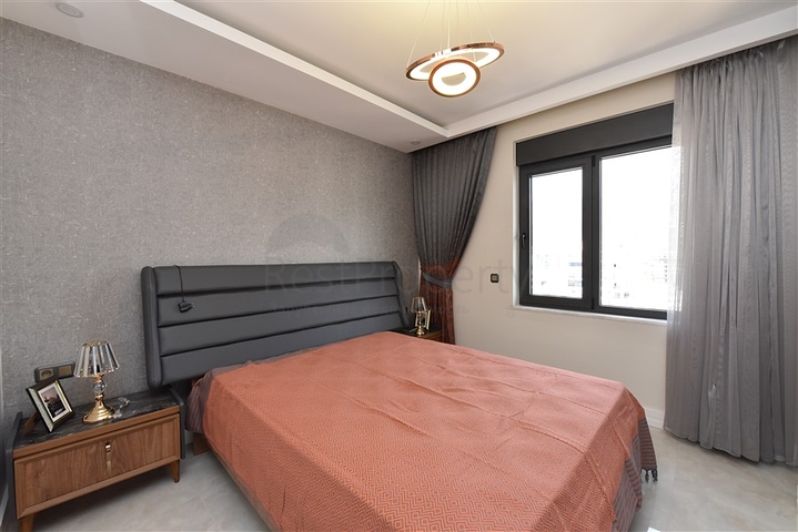 دوبلكس باطلالة بحرية مباشرة - 4 غرف وصالة - ضمن مجمع سكني - في مهموتلار / الانيا 