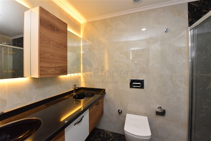 دوبلكس باطلالة بحرية مباشرة - 4 غرف وصالة - ضمن مجمع سكني - في مهموتلار / الانيا 