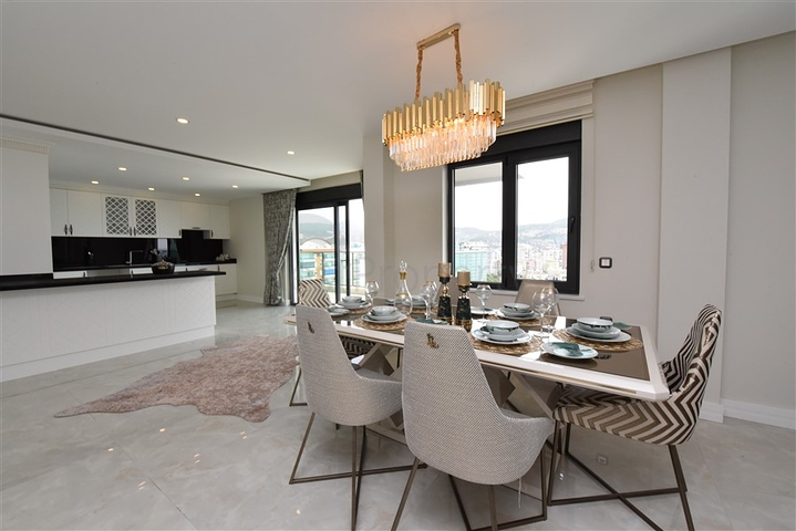 دوبلكس باطلالة بحرية مباشرة - 4 غرف وصالة - ضمن مجمع سكني - في مهموتلار / الانيا 