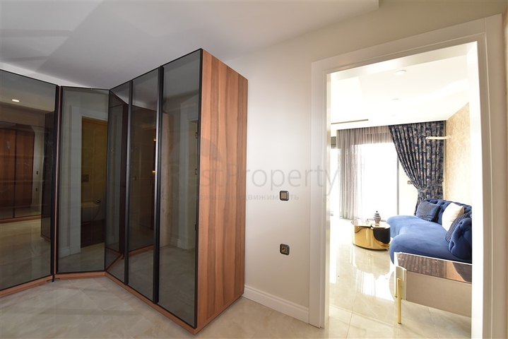 دوبلكس باطلالة بحرية مباشرة - 4 غرف وصالة - ضمن مجمع سكني - في مهموتلار / الانيا 