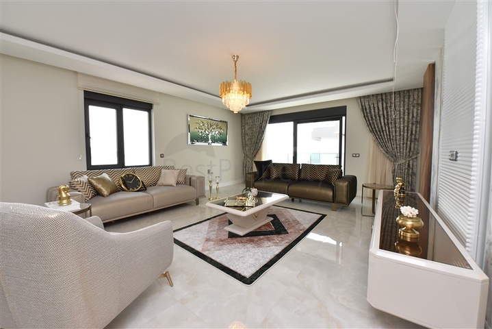 دوبلكس باطلالة بحرية مباشرة - 4 غرف وصالة - ضمن مجمع سكني - في مهموتلار / الانيا 