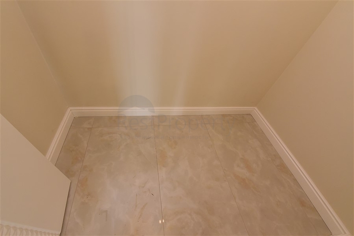 دوبلكس باطلالة بحرية مباشرة - 4 غرف وصالة - ضمن مجمع سكني - في مهموتلار / الانيا 