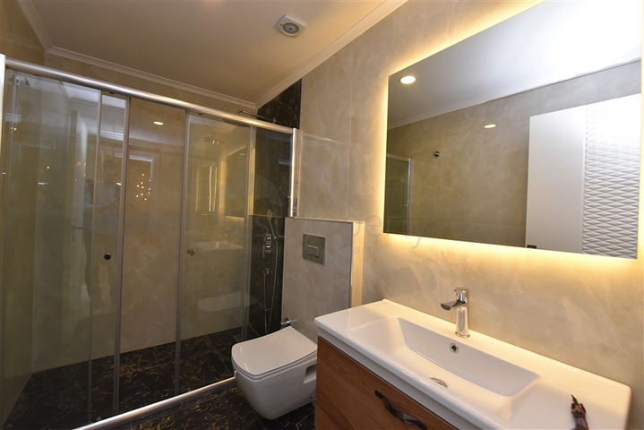 دوبلكس باطلالة بحرية مباشرة - 4 غرف وصالة - ضمن مجمع سكني - في مهموتلار / الانيا 