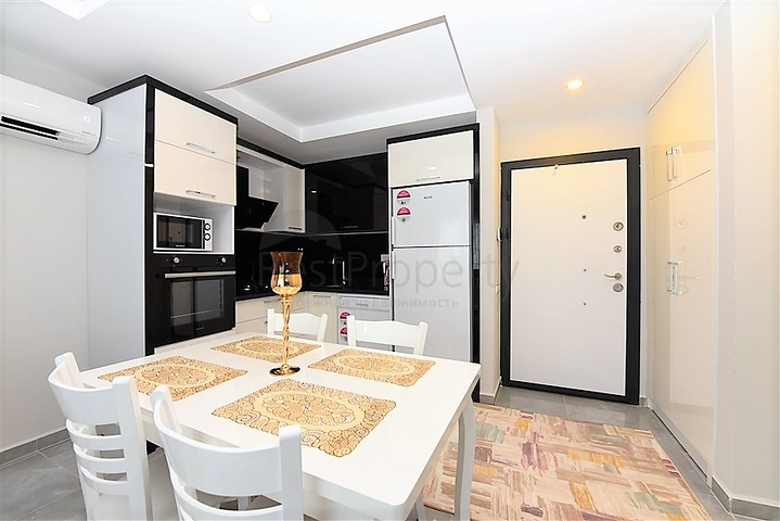 شقة مفروشة 1 + 1 في مجمع جديد 