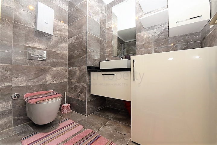 شقة مفروشة 1 + 1 في مجمع جديد 