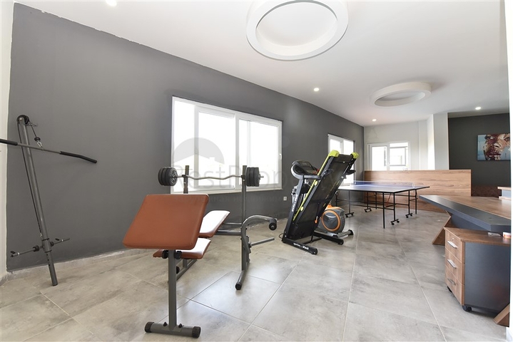 شقة جديدة وبسعر مناسب - غرفة وصالة مفروشة - في مهموتلار / الانيا 