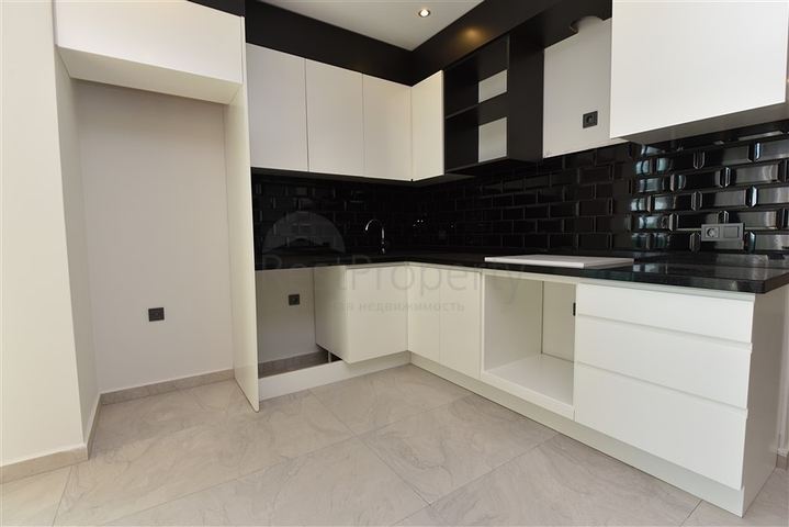 ضمن مجمع اول صف على البحر - شقة غرفتين وصالة - مفروشة - في كارجي جاك / الانيا 