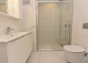 ضمن مجمع اول صف على البحر - شقة غرفتين وصالة - مفروشة - في كارجي جاك / الانيا 