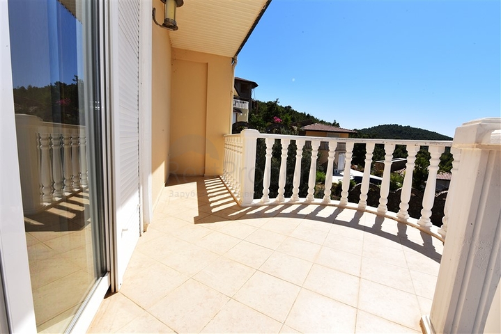 اطلالة بحر -فيلا مستقلة مع مسبح - بسعر منافس - كارجي جاك / الانيا 