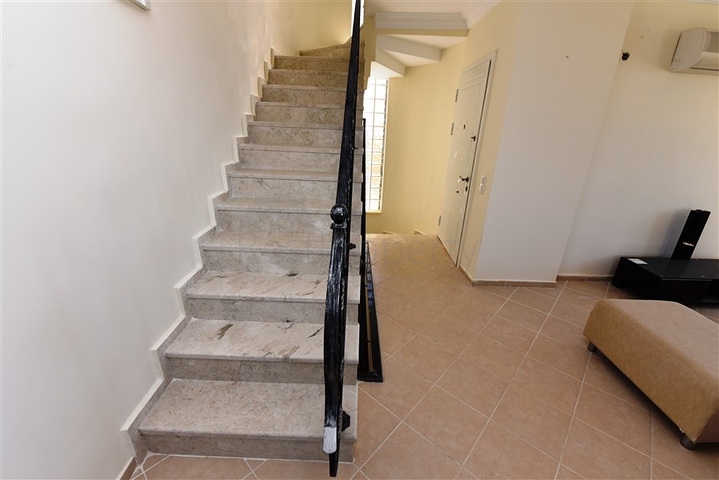 اطلالة بحر -فيلا مستقلة مع مسبح - بسعر منافس - كارجي جاك / الانيا 