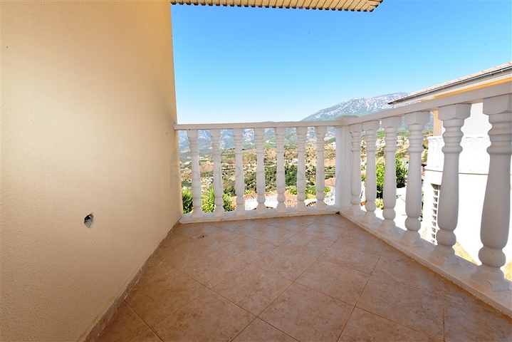 اطلالة بحر -فيلا مستقلة مع مسبح - بسعر منافس - كارجي جاك / الانيا 