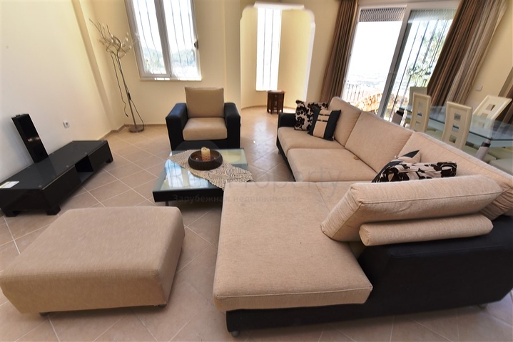 اطلالة بحر -فيلا مستقلة مع مسبح - بسعر منافس - كارجي جاك / الانيا 