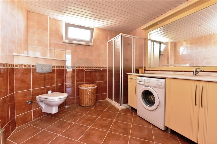 اطلالة بحر -فيلا مستقلة مع مسبح - بسعر منافس - كارجي جاك / الانيا 