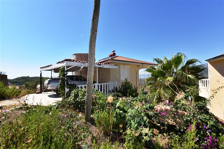 اطلالة بحر -فيلا مستقلة مع مسبح - بسعر منافس - كارجي جاك / الانيا 