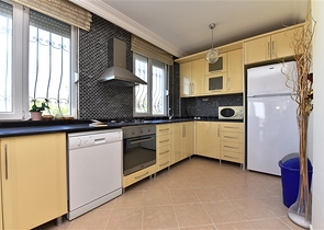 اطلالة بحر -فيلا مستقلة مع مسبح - بسعر منافس - كارجي جاك / الانيا 