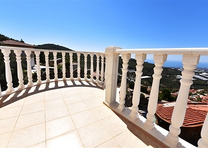 اطلالة بحر -فيلا مستقلة مع مسبح - بسعر منافس - كارجي جاك / الانيا 