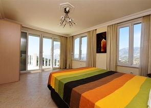 اطلالة بحر -فيلا مستقلة مع مسبح - بسعر منافس - كارجي جاك / الانيا 