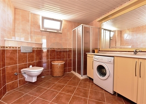 اطلالة بحر -فيلا مستقلة مع مسبح - بسعر منافس - كارجي جاك / الانيا 